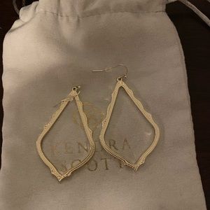 Kendra Scott large Sophia hoop earrings in gold